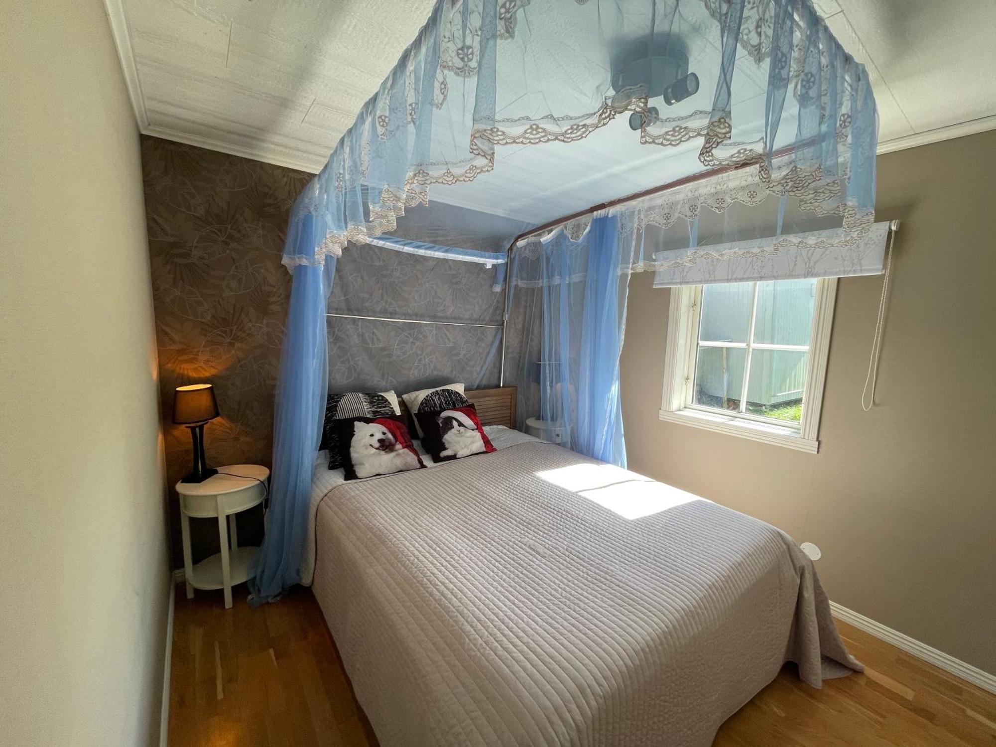 Luxury Villa By Lake Welcome You Hjo Bagian luar foto